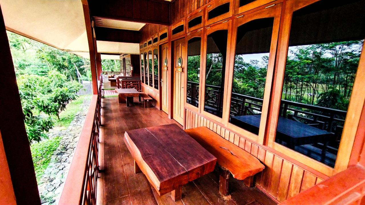 Kasuari Exotic Resort マゲラン エクステリア 写真